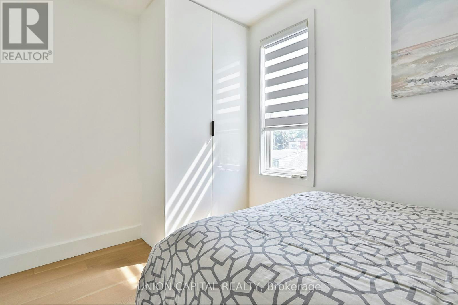 21 Alma Avenue, Toronto, ON, M6J 1N2 - 18