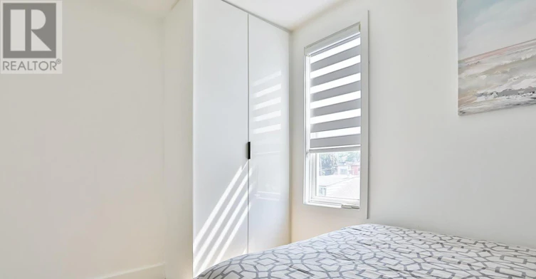 21 Alma Avenue, Toronto, ON, M6J 1N2 - 18