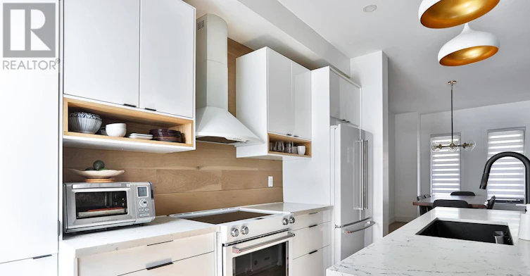 21 Alma Avenue, Toronto, ON, M6J 1N2 - 2
