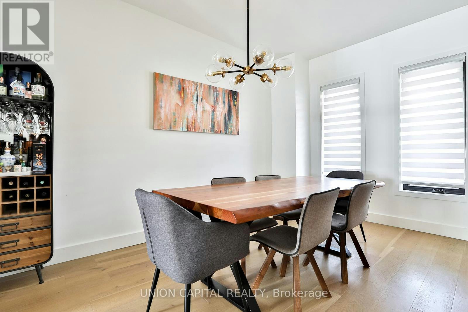 21 Alma Avenue, Toronto, ON, M6J 1N2 - 9