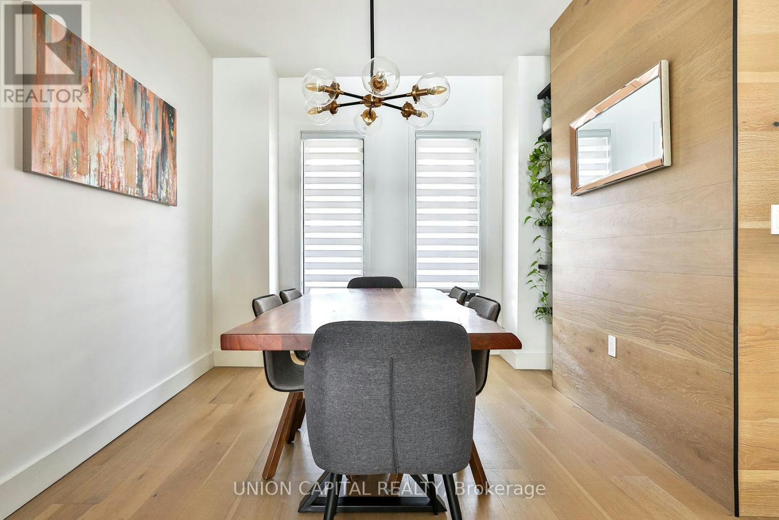 21 Alma Avenue, Toronto, ON, M6J 1N2 - 8
