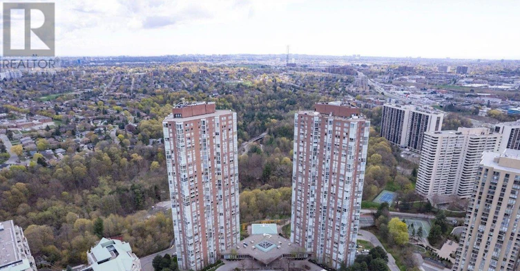 2601-7 Concorde Place, Toronto, ON, M3C 3N4