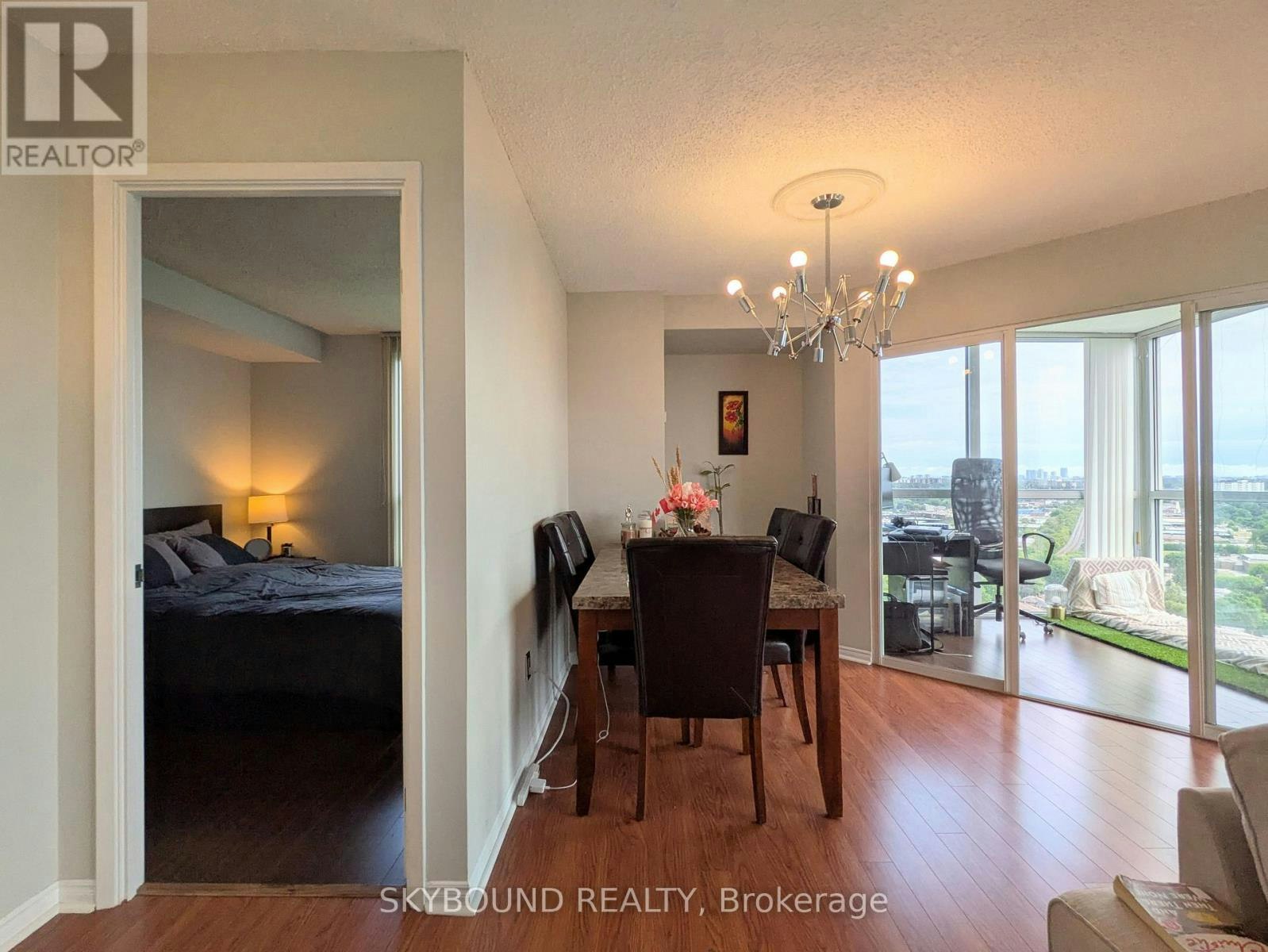 2601-7 Concorde Place, Toronto, ON, M3C 3N4 - 27