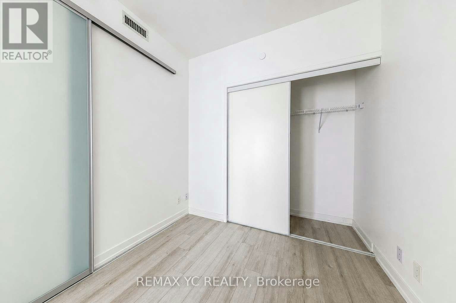 2408-33 Helendale Avenue, Toronto, ON, M4R 0A4 - 7