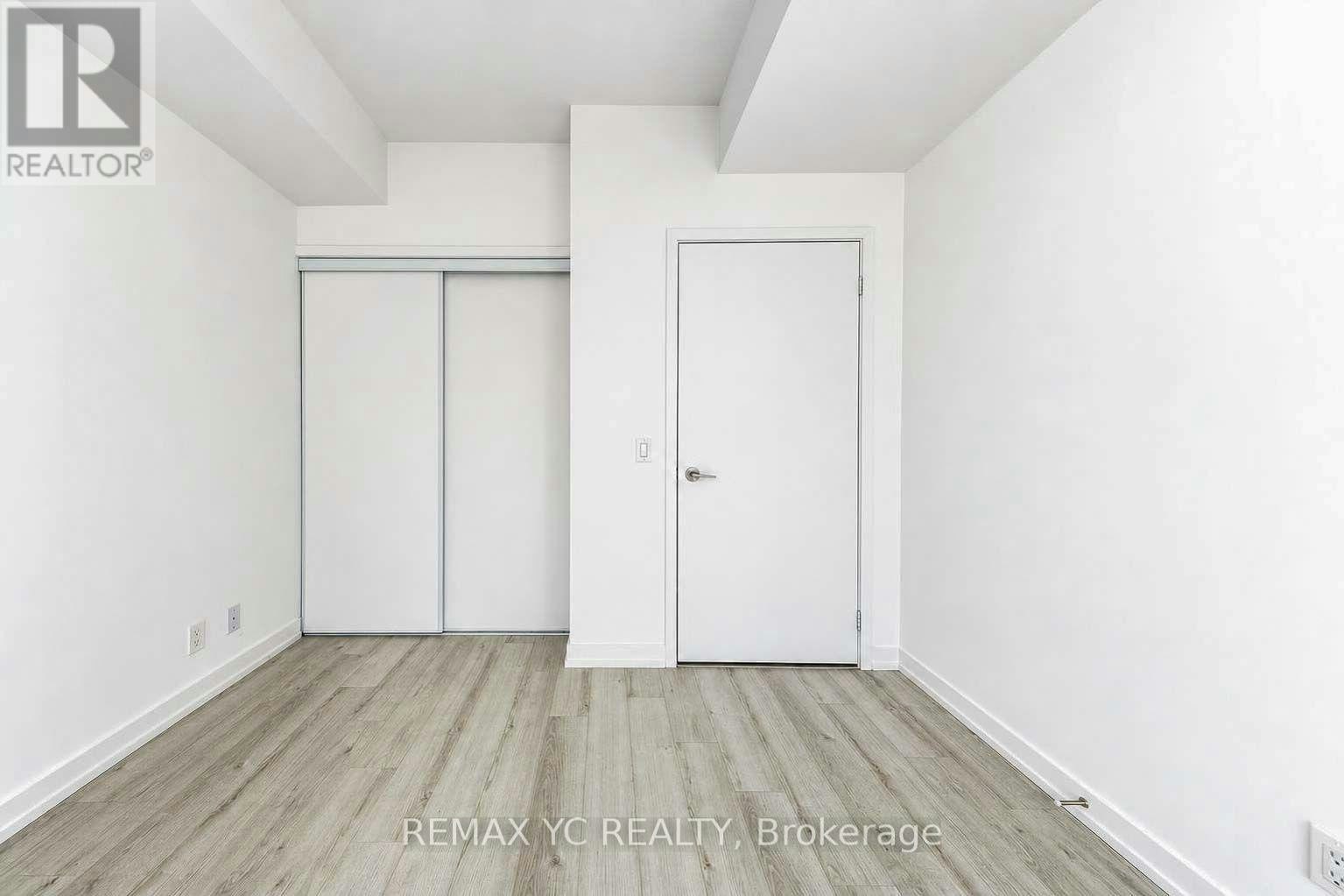2408-33 Helendale Avenue, Toronto, ON, M4R 0A4 - 25