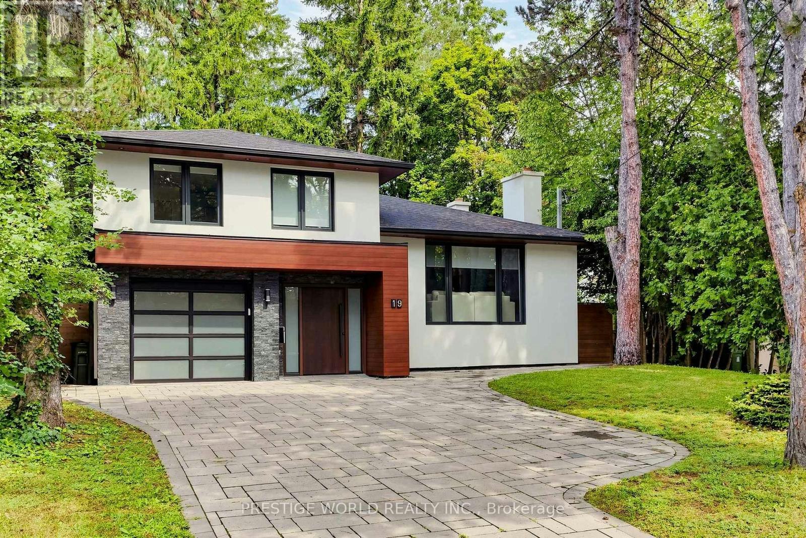 19 Alderdale Court, Toronto, ON, M3B 2H8
