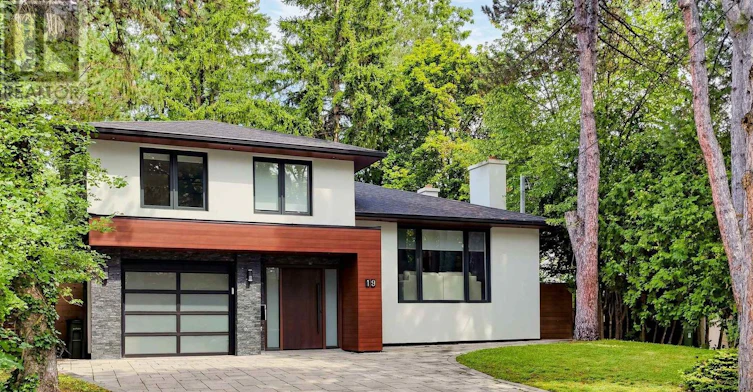 19 Alderdale Court, Toronto, ON, M3B 2H8