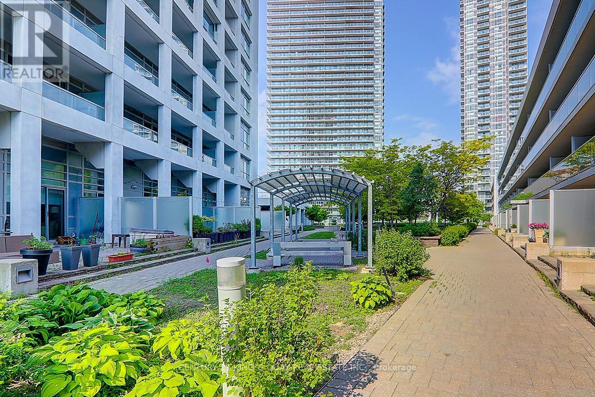 1108-2015 Sheppard Avenue E, Toronto, ON, M2J 0B3 - 6