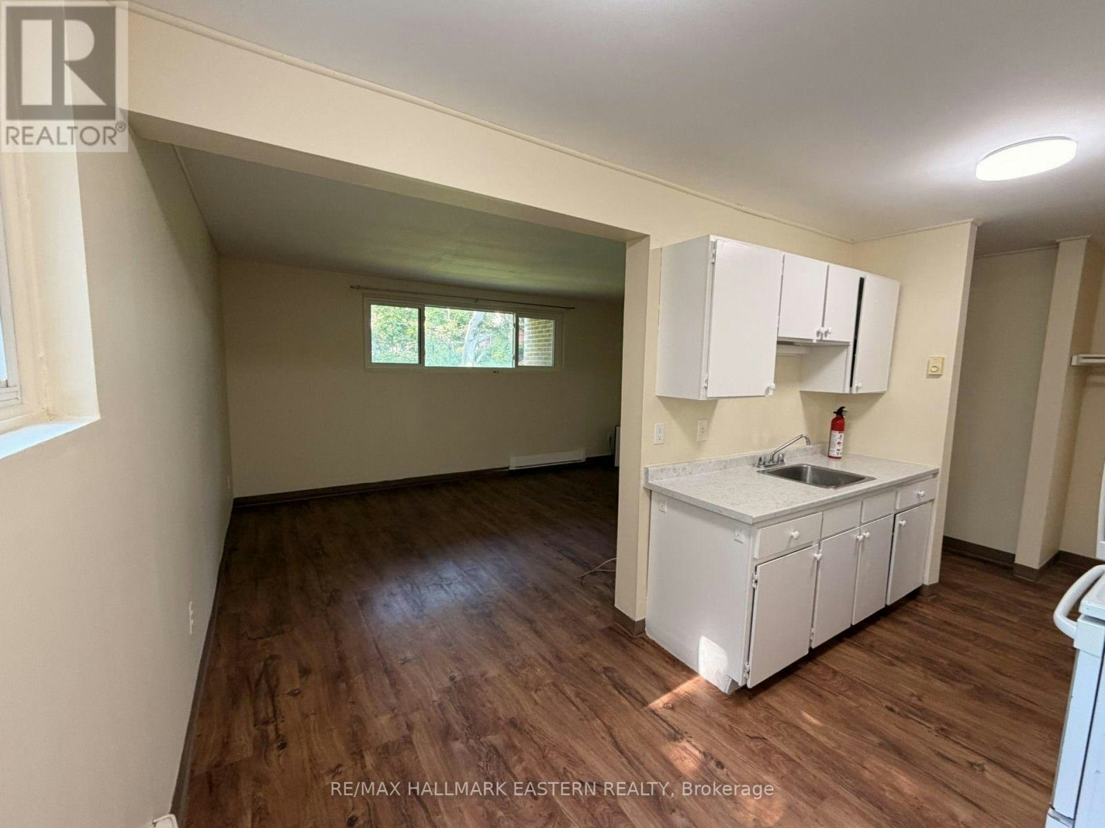 103-106 Lansdowne Street, Peterborough, ON, K9J 1Y1 - 3