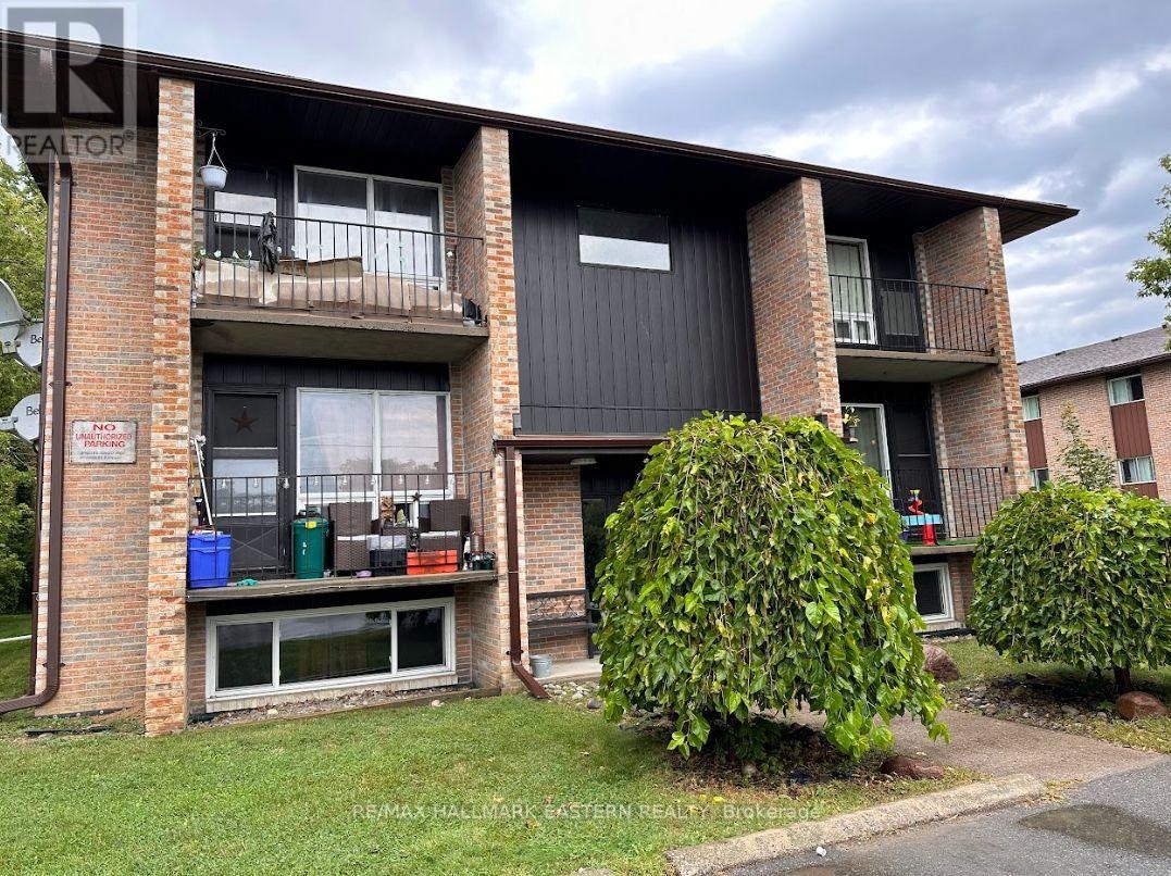 103-106 Lansdowne Street, Peterborough, ON, K9J 1Y1