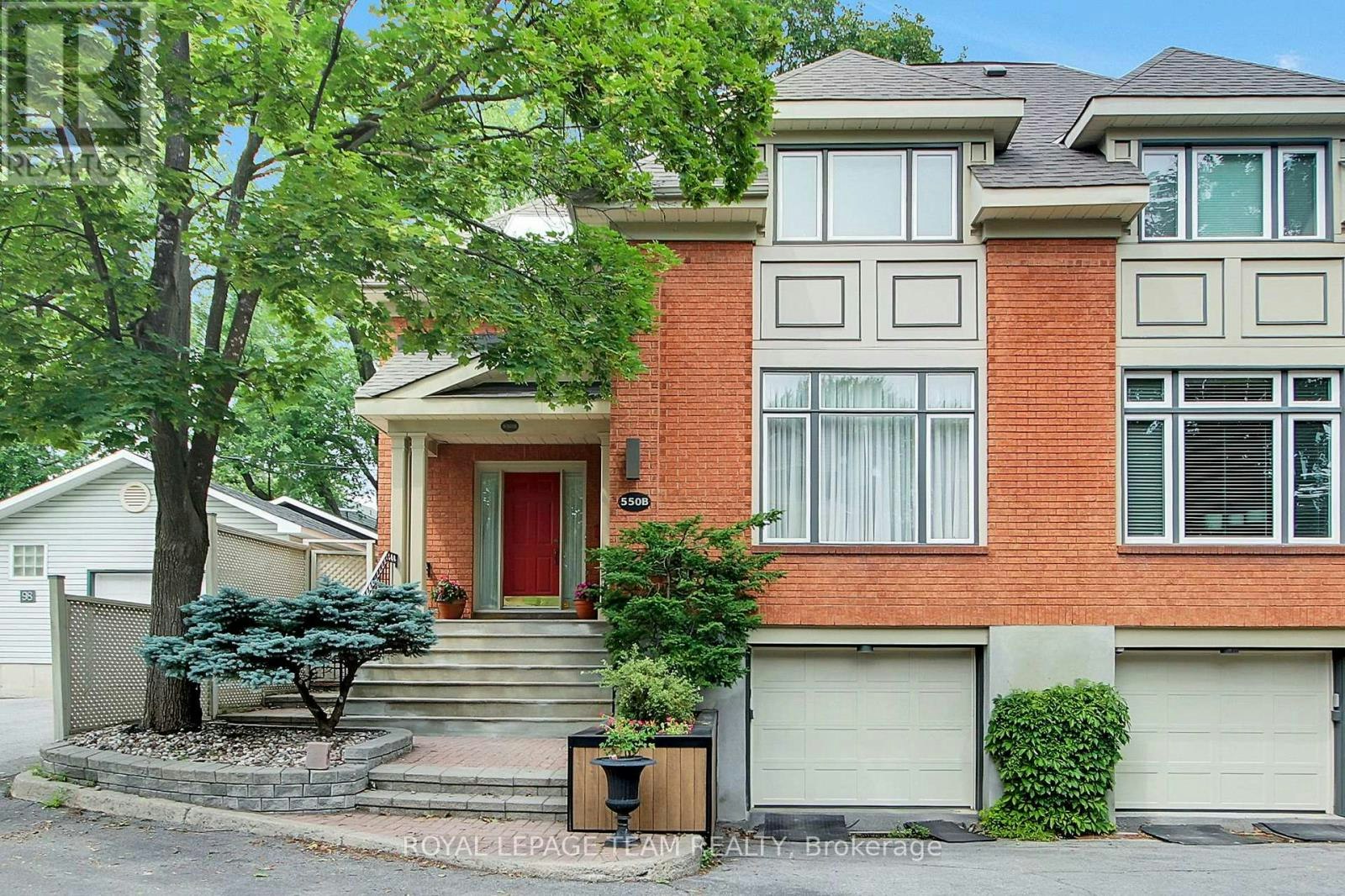 550B Queen Elizabeth Drive, Ottawa, ON, K1S 3N4