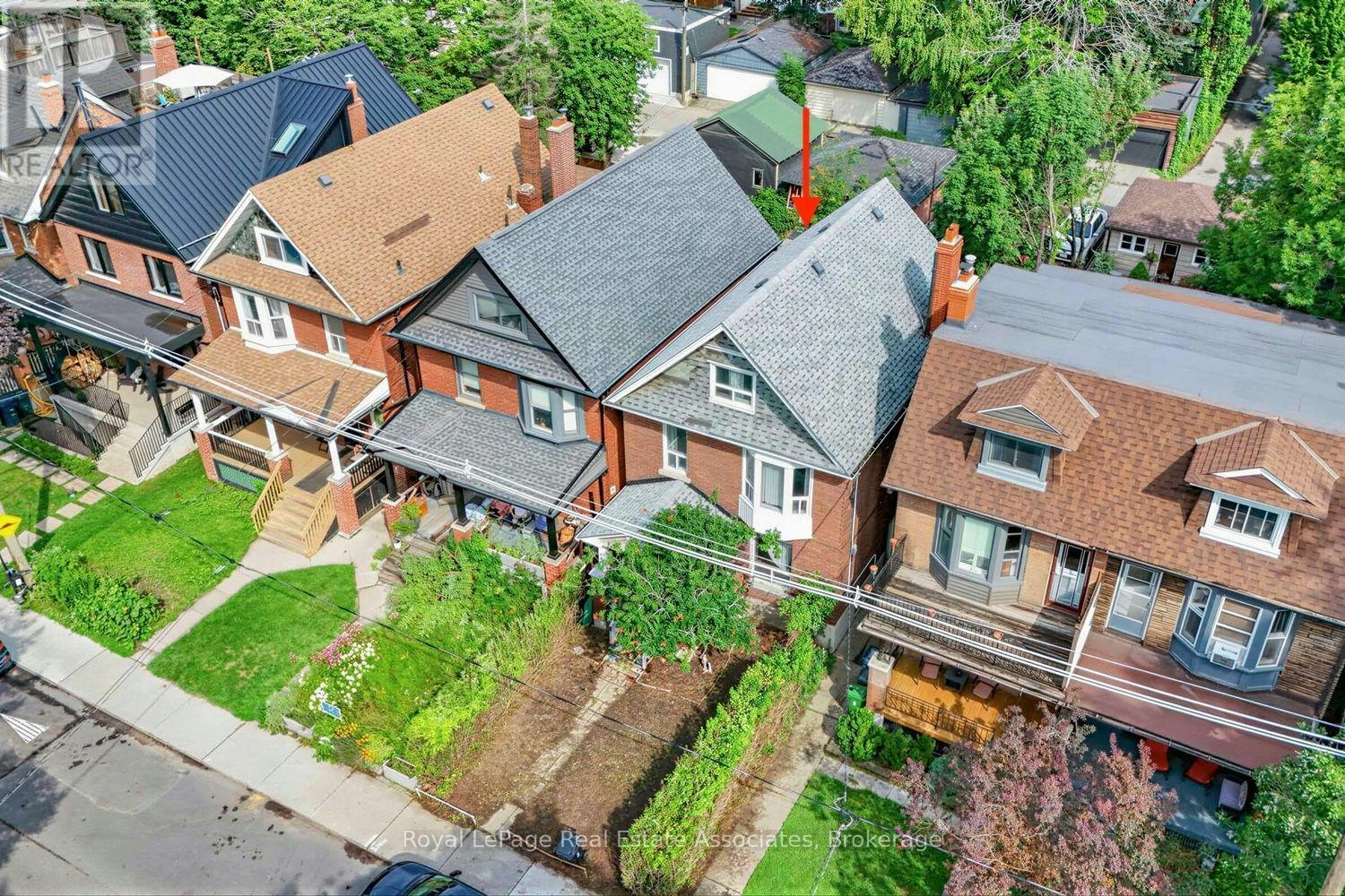 36 Galley Avenue, Toronto, ON, M6R 1G8