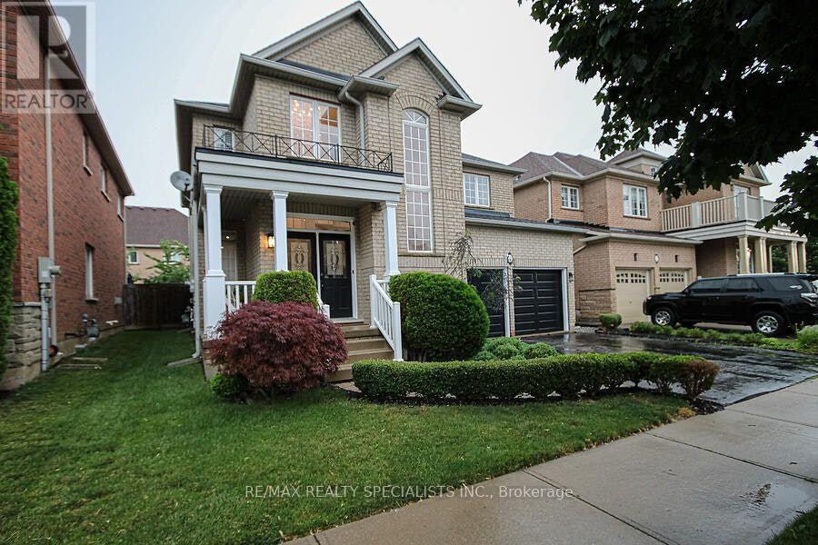 7 Kingspoint Circle, Hamilton, ON, L8E 6C5