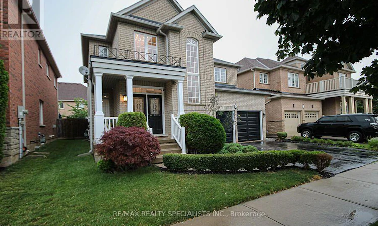 7 Kingspoint Circle