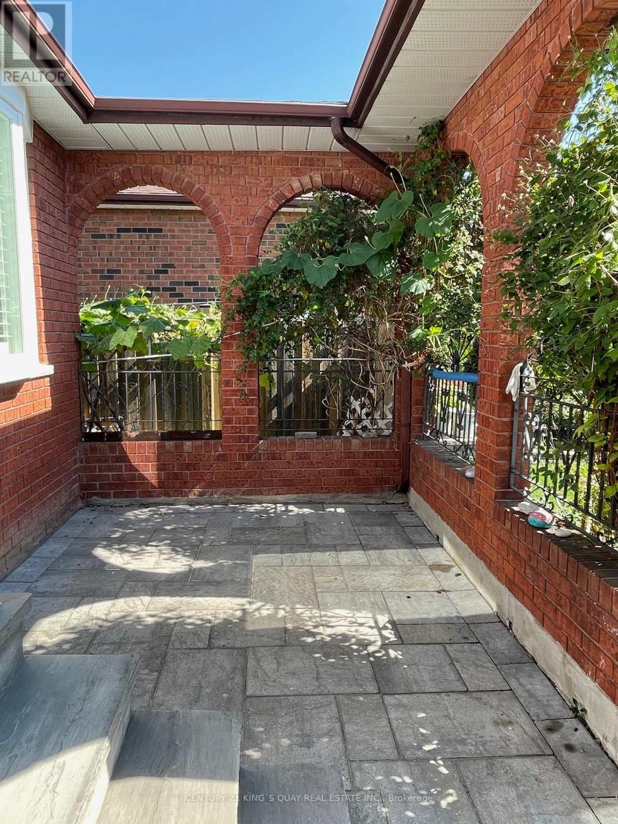 230 Raymerville Drive, Markham, ON, L3P 6S2 - 3