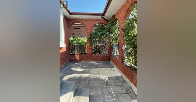 230 Raymerville Drive, Markham, ON, L3P 6S2 - 3
