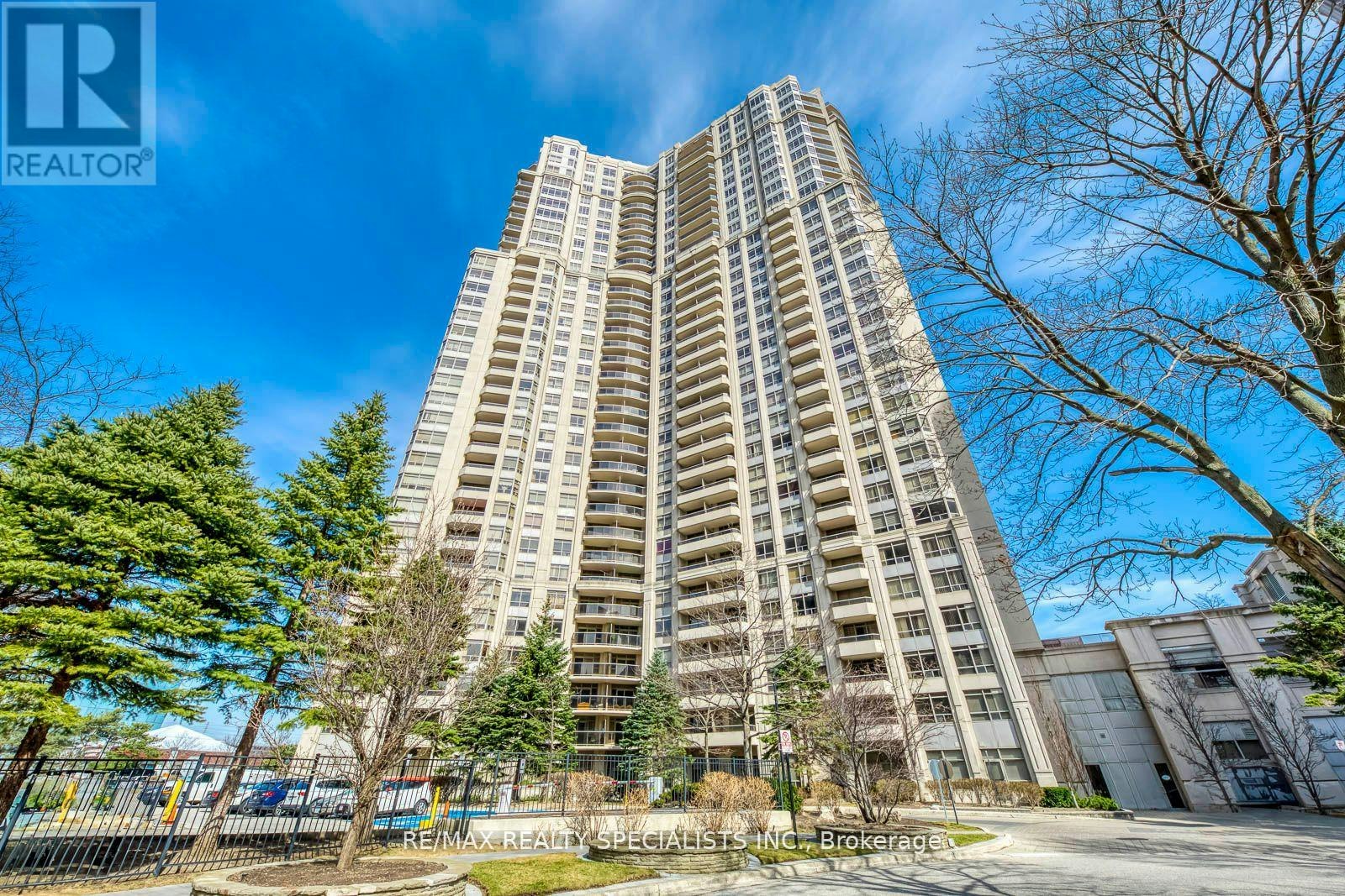 807-35 Kingsbridge Garden Circle, Mississauga, ON, L5R 3Z5