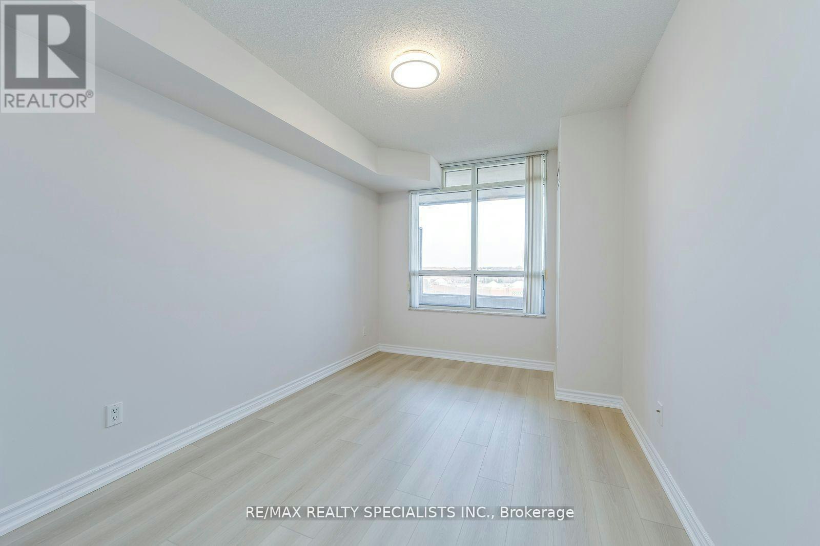 807-35 Kingsbridge Garden Circle, Mississauga, ON, L5R 3Z5 - 24