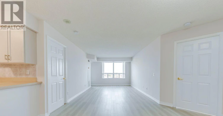 807-35 Kingsbridge Garden Circle, Mississauga, ON, L5R 3Z5 - 8