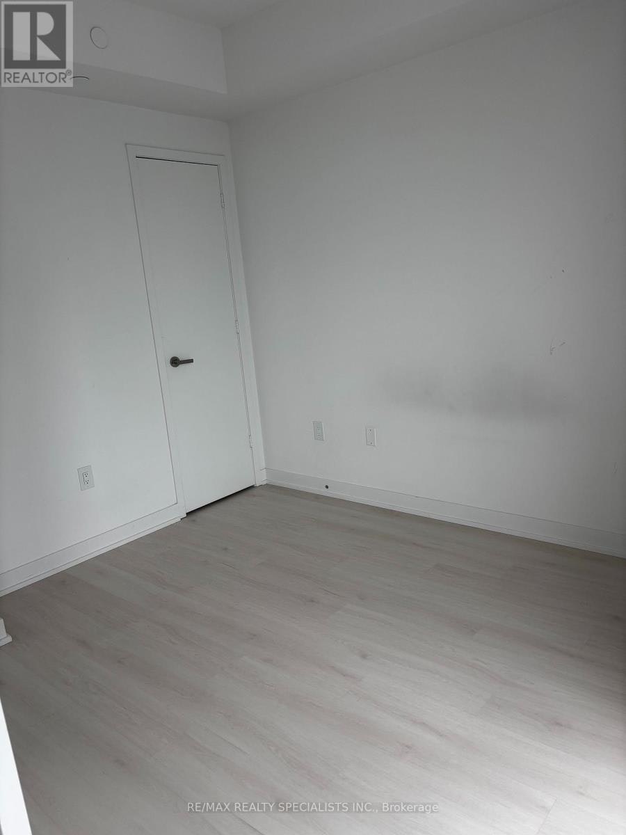 3510-3900 Confederation Parkway, Mississauga, ON, L5B 0M3 - 11