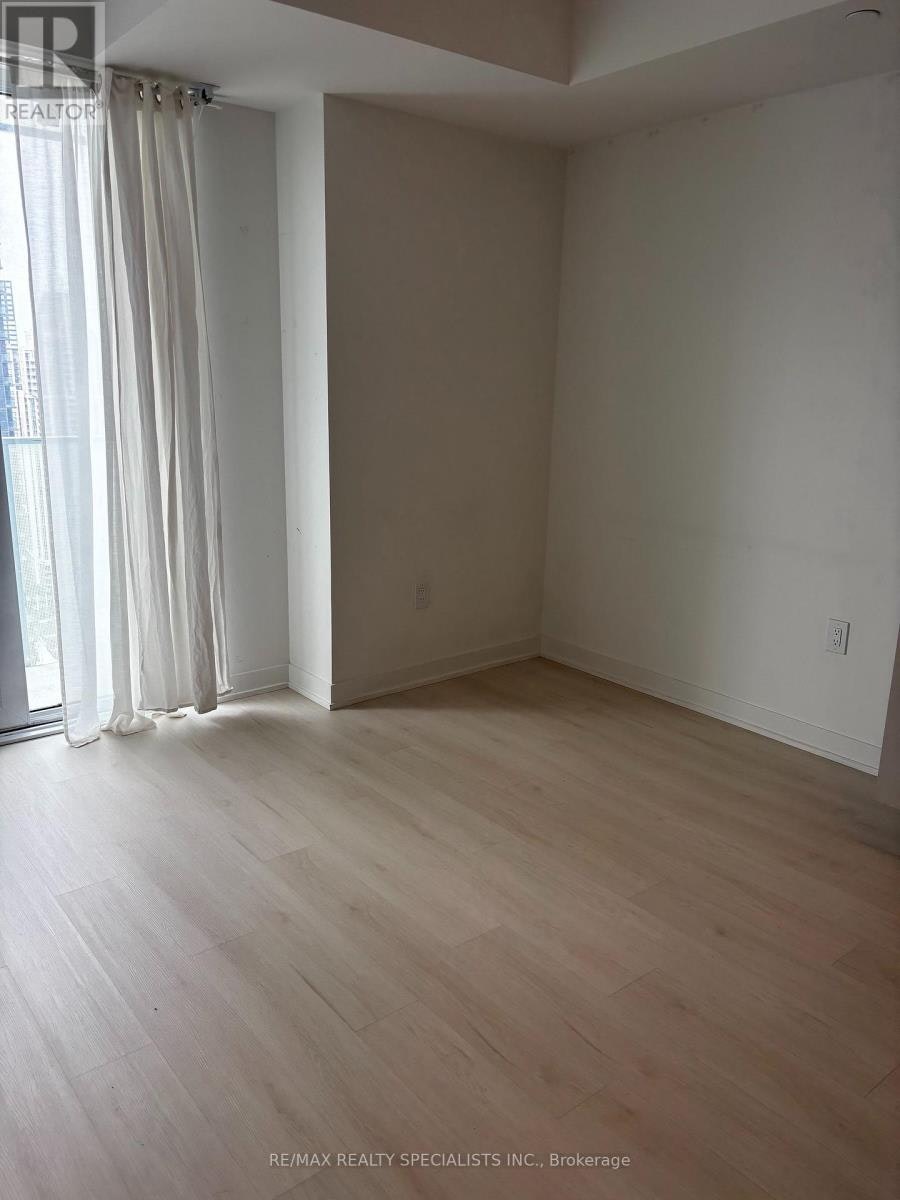 3510-3900 Confederation Parkway, Mississauga, ON, L5B 0M3 - 9