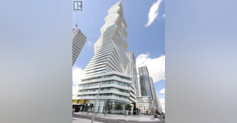 3510-3900 Confederation Parkway, Mississauga, ON, L5B 0M3 - 3