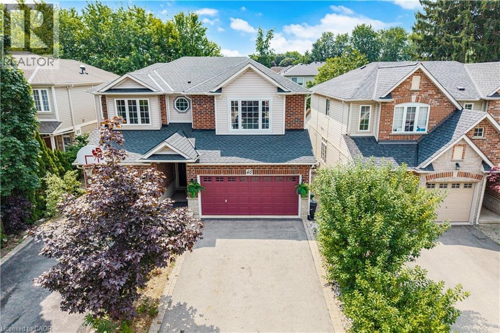 40 Sunnycroft Court, Hamilton, ON, L8B 0L3