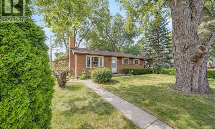 2979 Orion Crescent