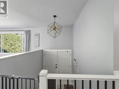 3922 21 Avenue - 4