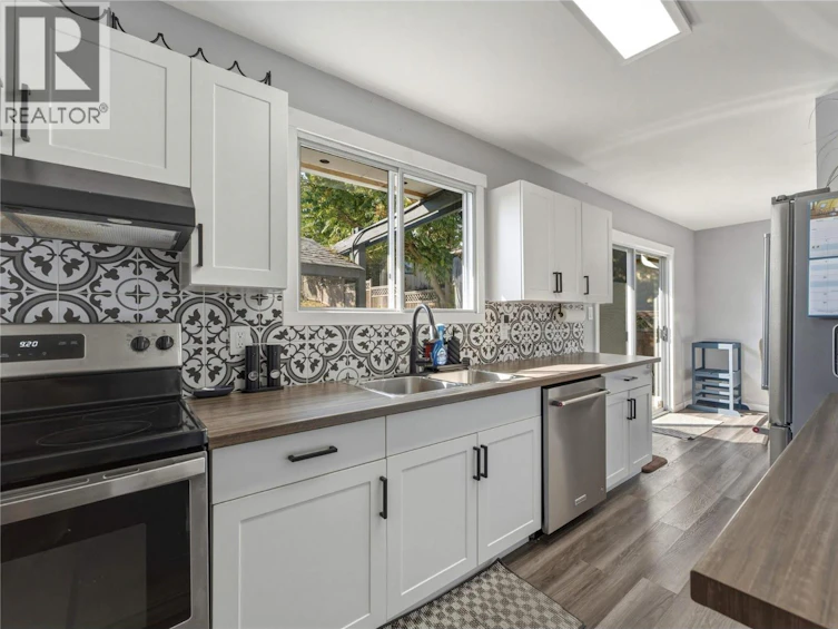 3922 21 Avenue, Vernon, BC, V1T 6R2 - 15