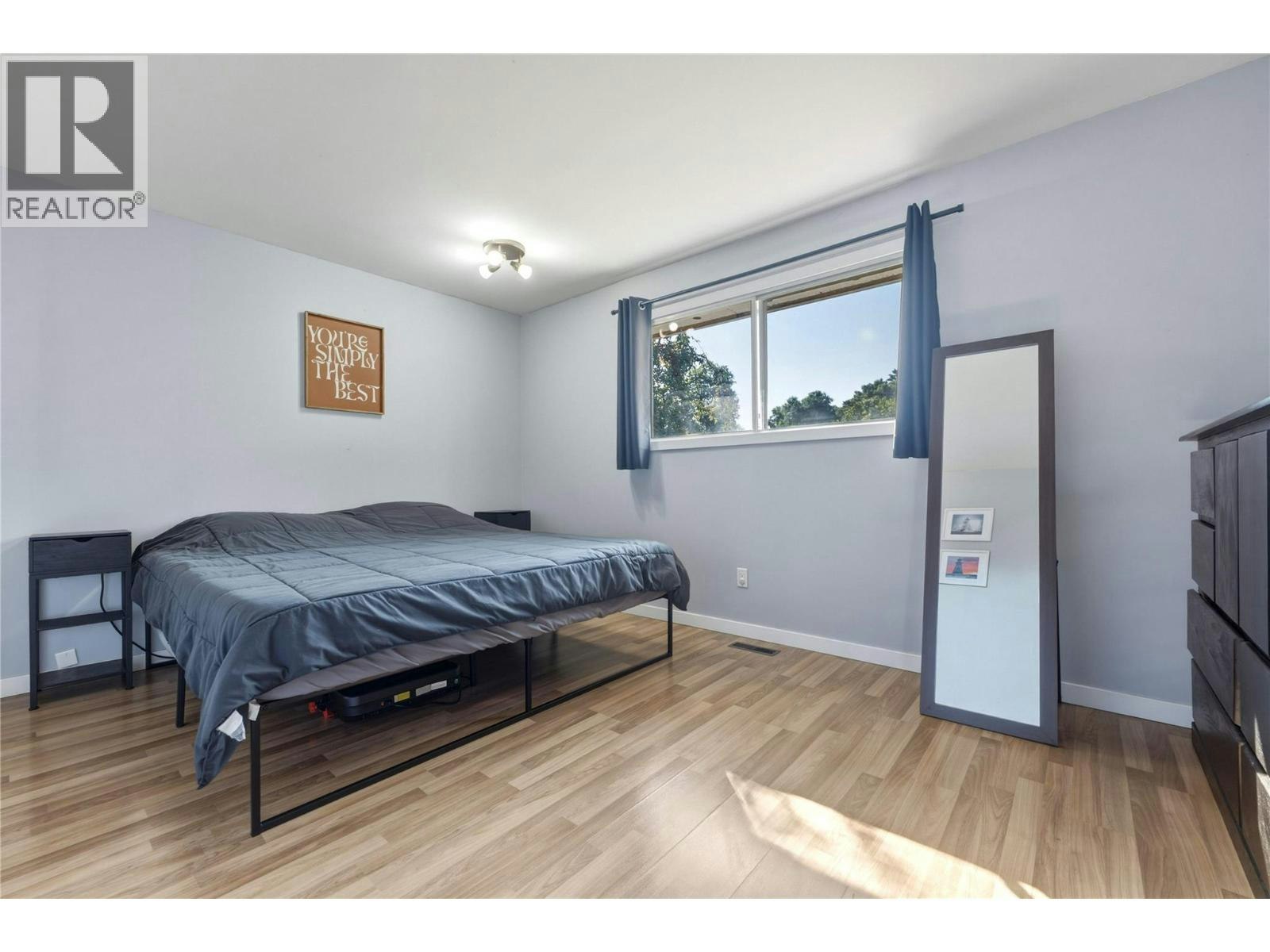 3922 21 Avenue, Vernon, BC, V1T 6R2 - 22