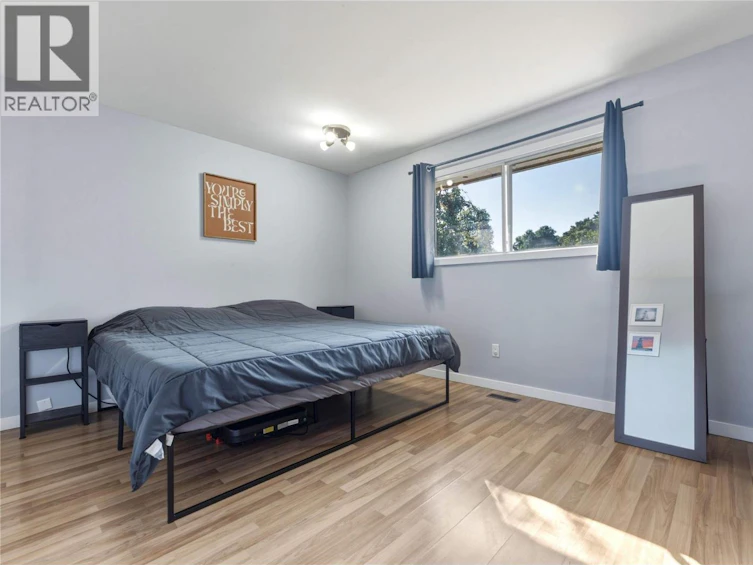 3922 21 Avenue, Vernon, BC, V1T 6R2 - 22