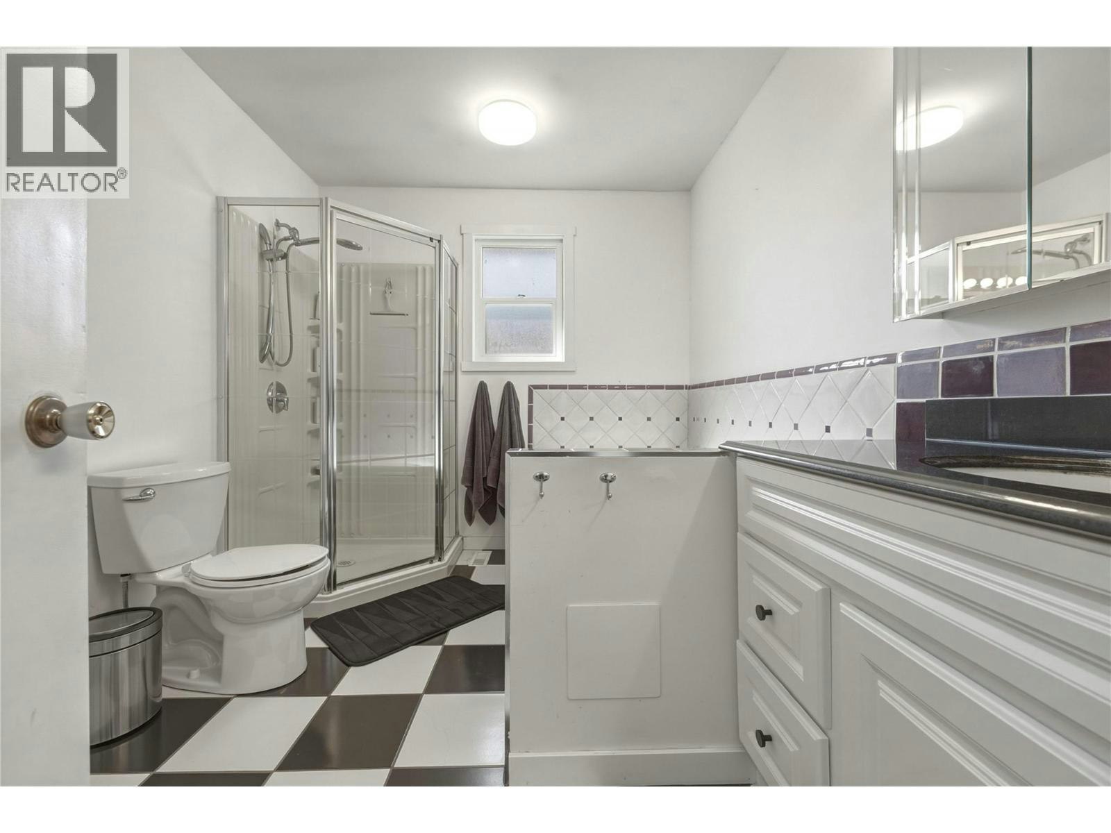 3922 21 Avenue, Vernon, BC, V1T 6R2 - 16