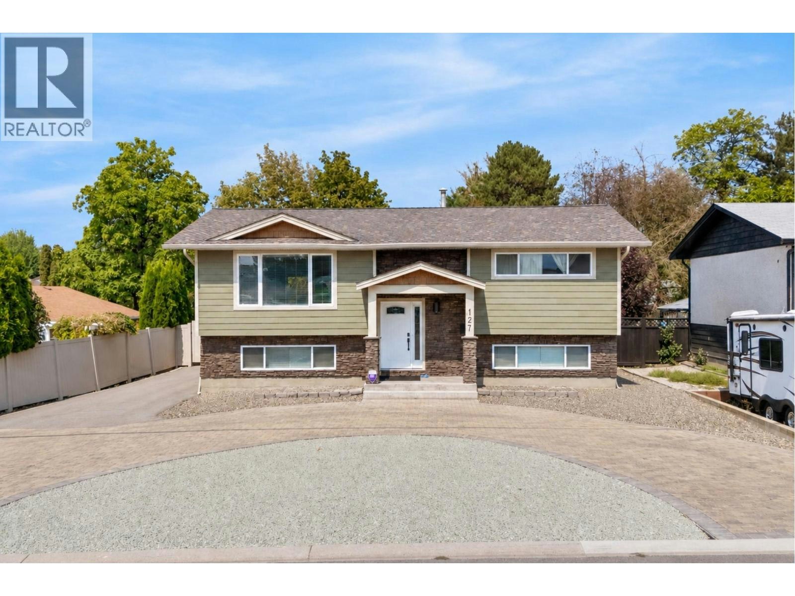 127 W Okanagan Avenue, Penticton, BC, V2A 3L2