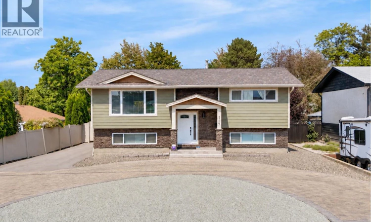 127 W Okanagan Avenue