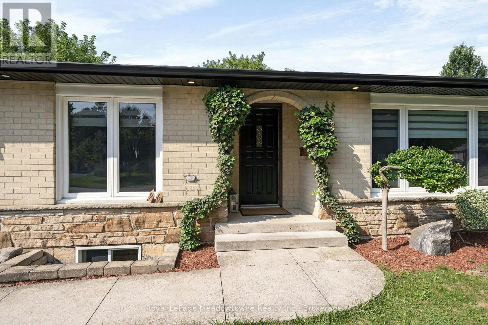 96 Macdonald Crescent, Milton, ON, L9T 2Y8