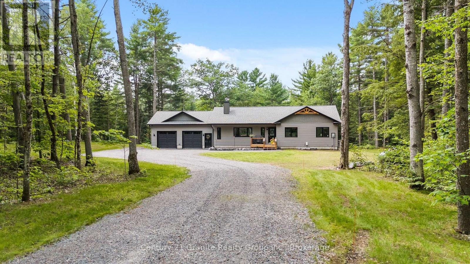 1097 Hawk Valley Road, Algonquin Highlands, ON, K0M 1S0