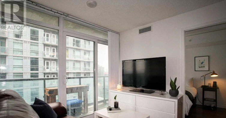 1917 36 Lisgar Street W, Toronto, ON, M6J 0C7 - 5