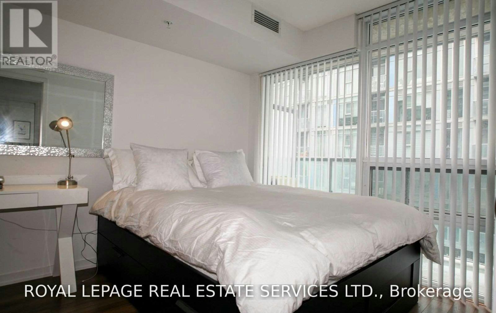 1917 36 Lisgar Street W, Toronto, ON, M6J 0C7 - 12