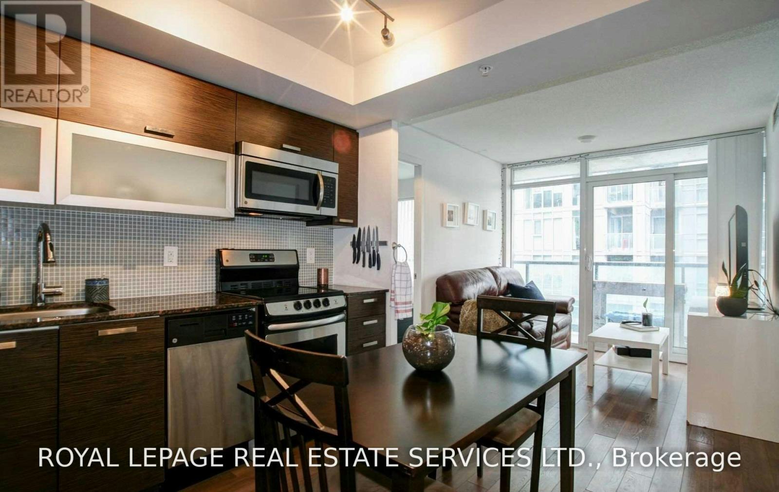1917 36 Lisgar Street W, Toronto, ON, M6J 0C7 - 15