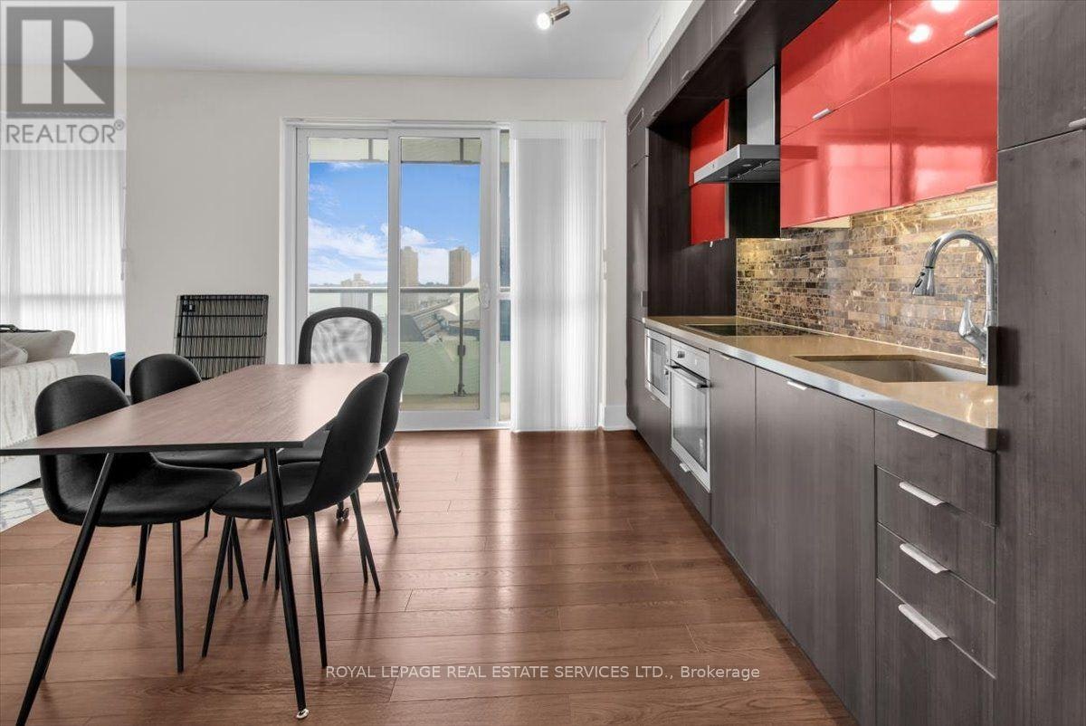 1711-300 Front Street, Toronto, ON, M5V 0E9 - 2