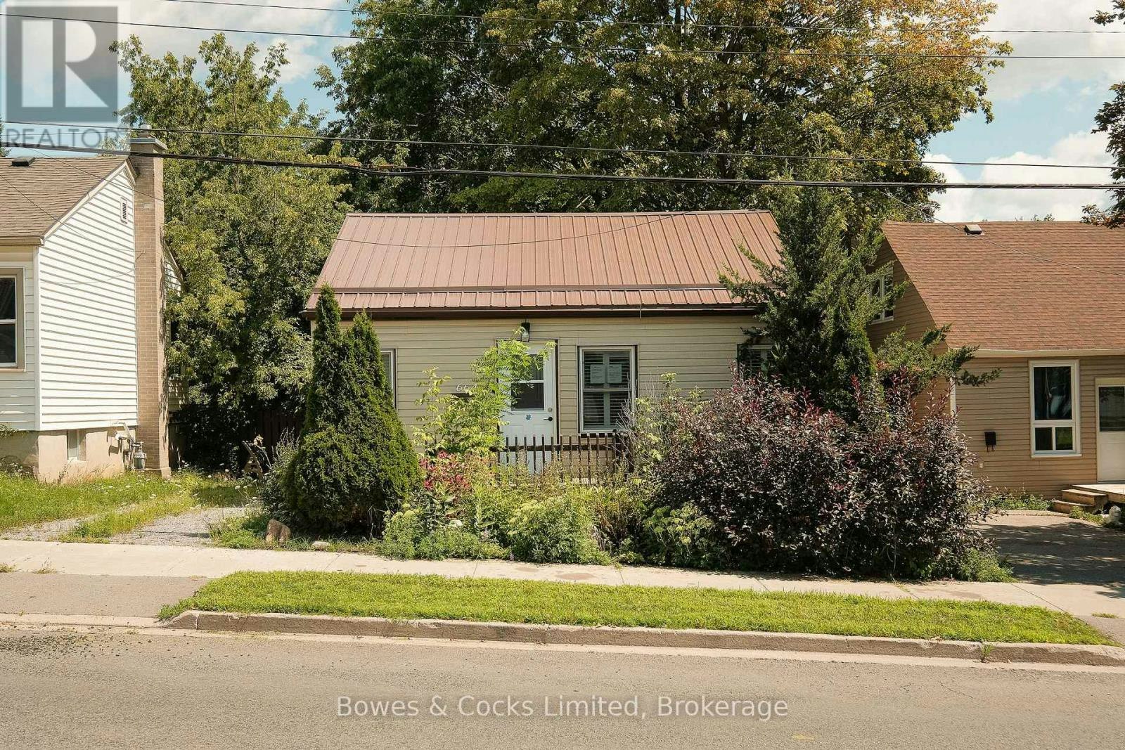 664 Park Street N, Peterborough, ON, K9H 4S3