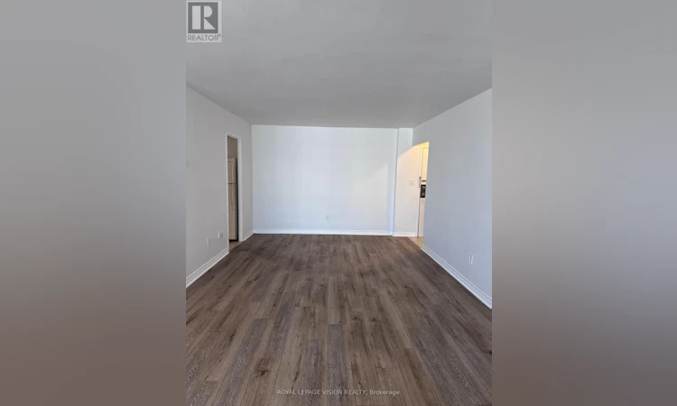 2801-5 Massey Square