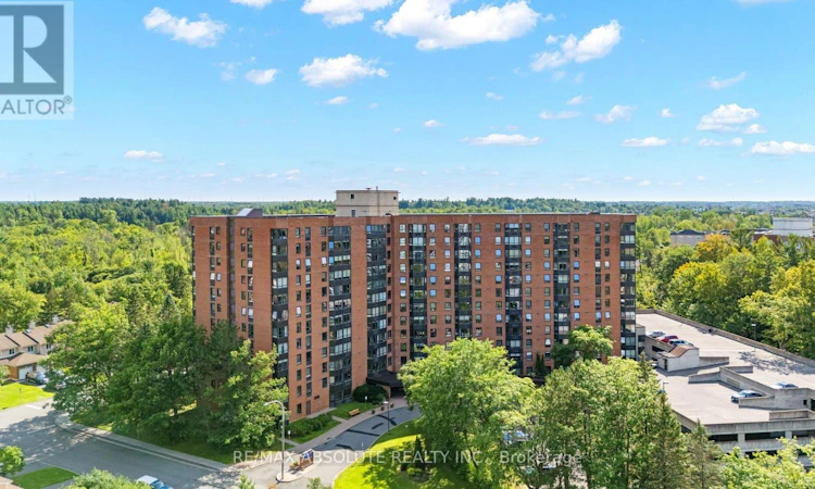 1109-80 Sandcastle Drive