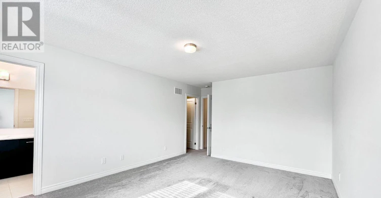 18 Flower Garden Trail, Whitchurch-Stouffville, ON, L4A 4V4 - 18