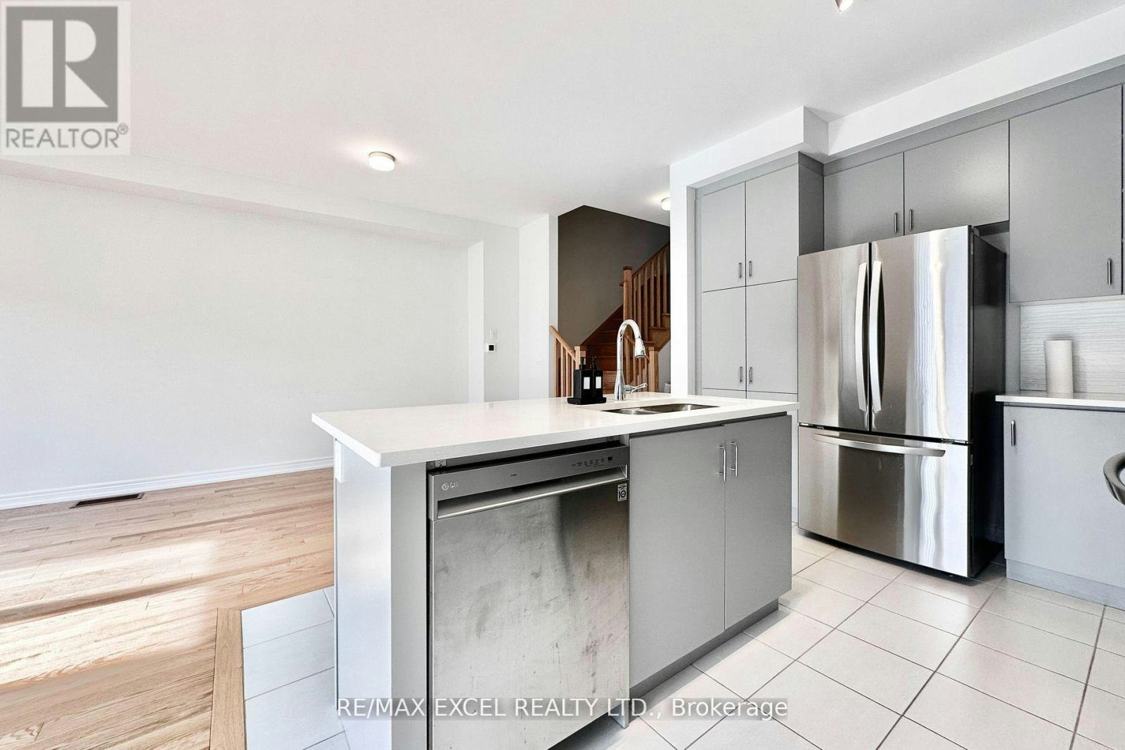 18 Flower Garden Trail, Whitchurch-Stouffville, ON, L4A 4V4 - 7