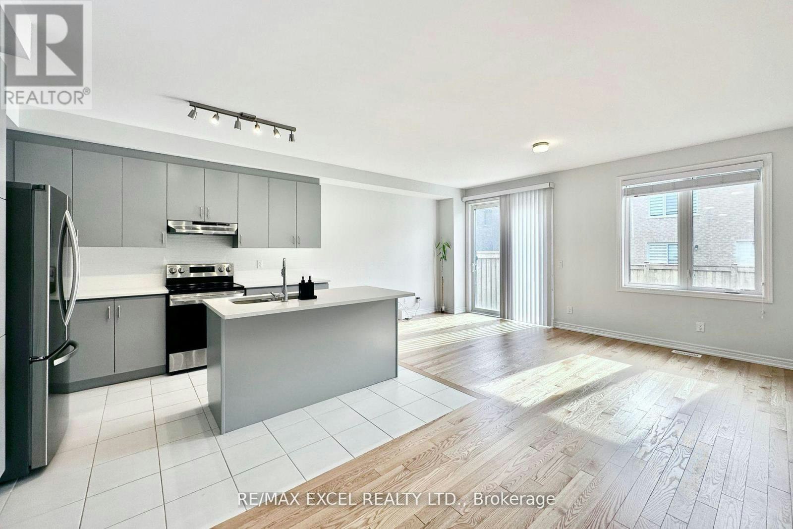 18 Flower Garden Trail, Whitchurch-Stouffville, ON, L4A 4V4 - 4
