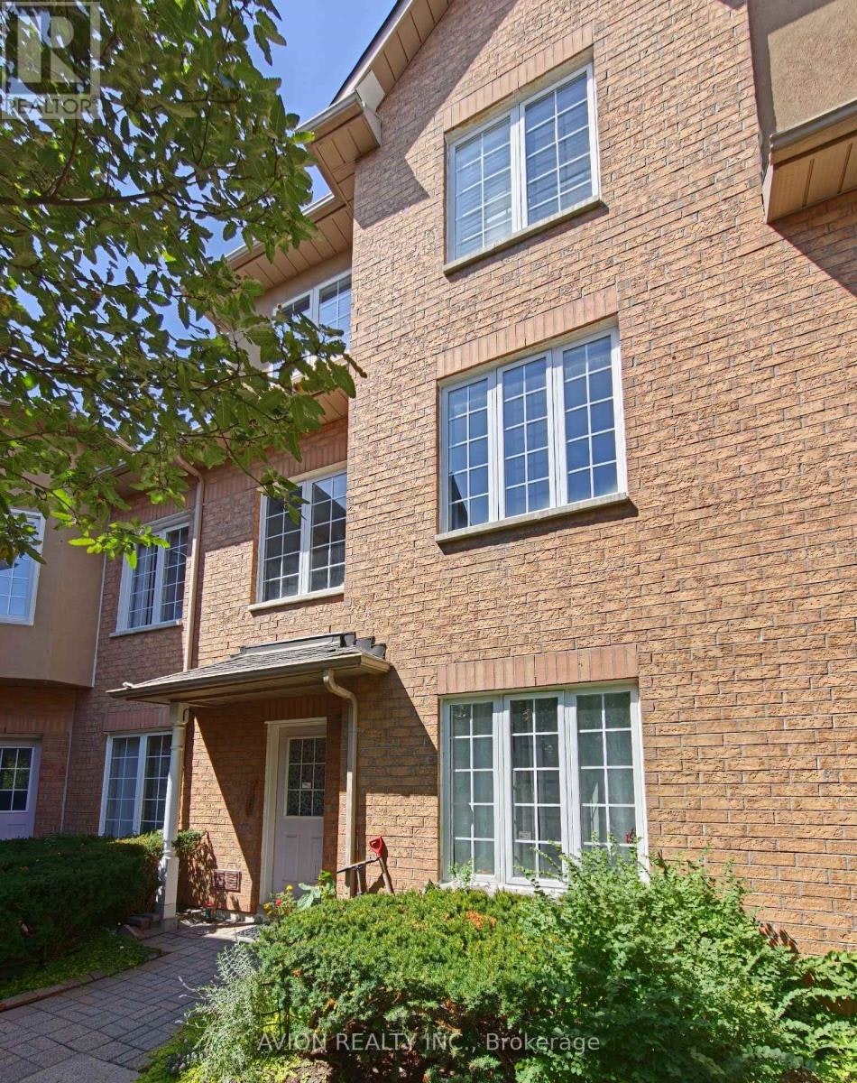 9-20 St Moritz Way, Markham, ON, L3R 4G4