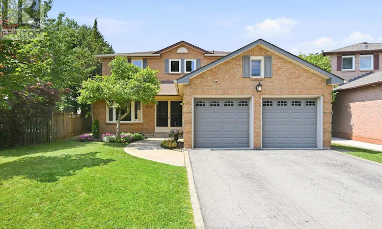 1512 Princeton Crescent