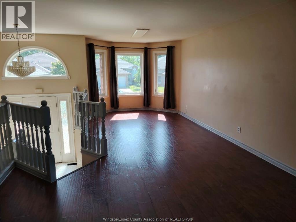 3240 Northway Avenue, Windsor, ON, N9E 4T7 - 2